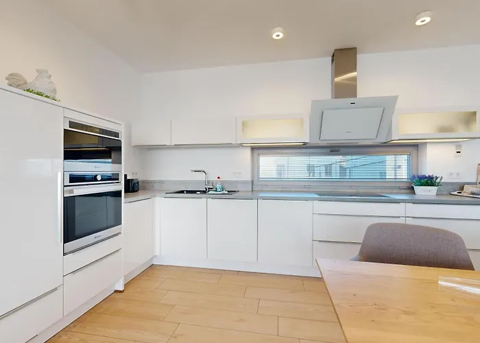 Vakantiehuis Granitzblick, Modernes Haus Mit Terrasse In Binz